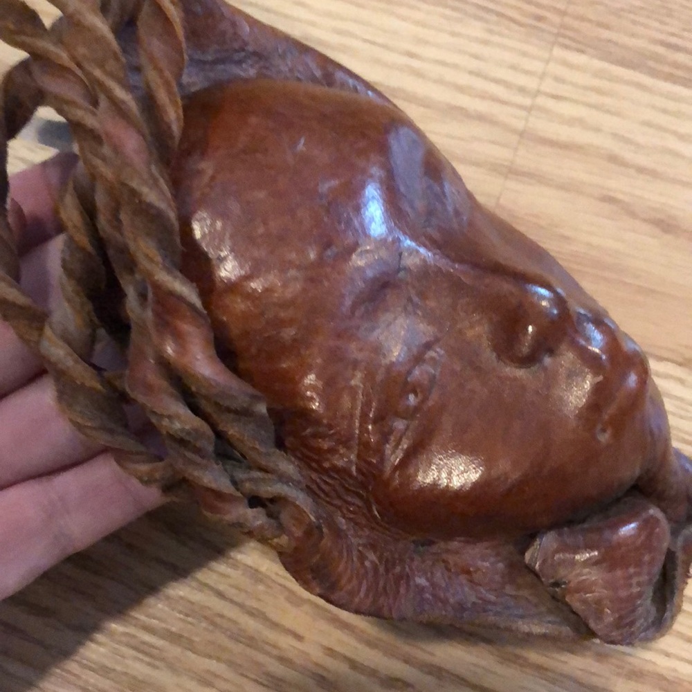 VINTAGE HAND MOLDED LEATHER WOMAN AND CHILD FACES - Picture 6 of 9
